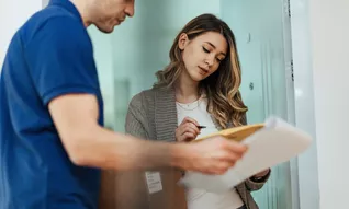 photo article avis de signification par huissier