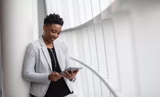 L'huissier intervient sur le terrain pour réaliser ses constats